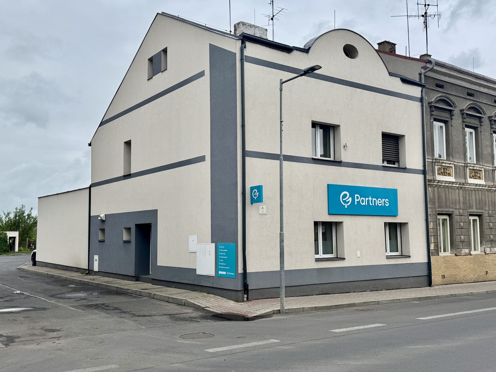 Kancelář Partners Podbořany — Vroutecká 263